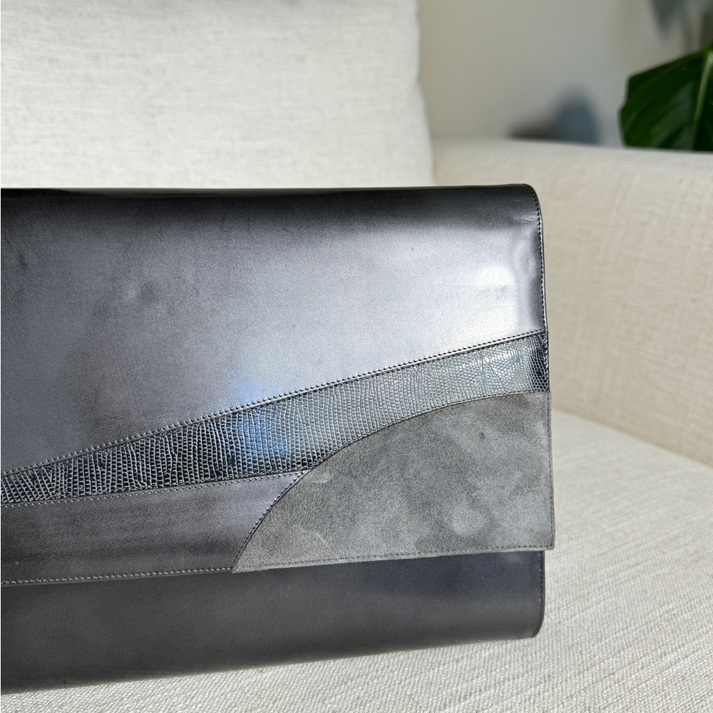 Bally Vintage Clutch Purse. - Picture 6 of 17